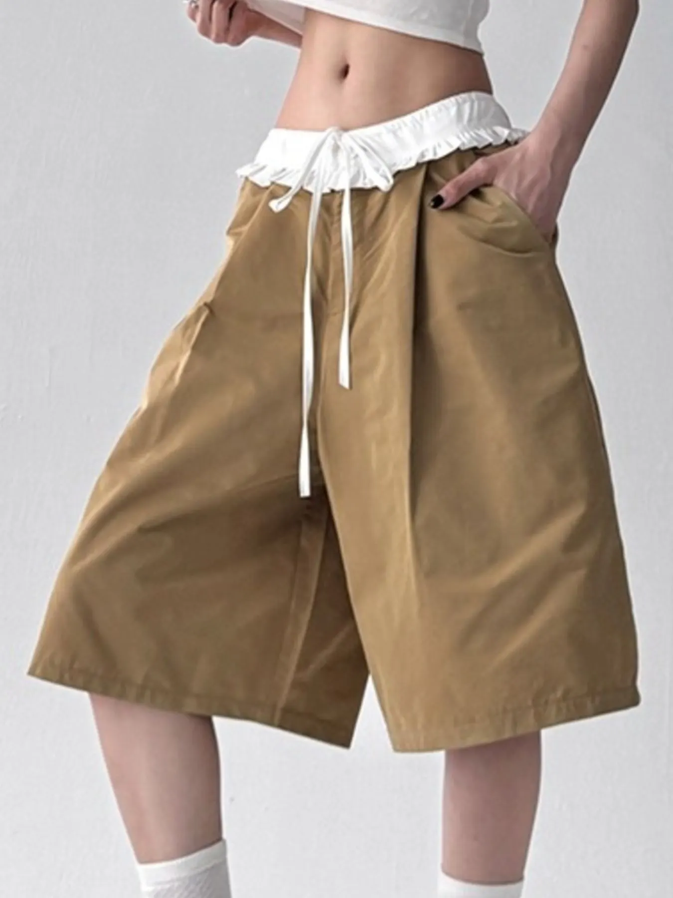 Contrast Waistband Wide-Leg Shorts